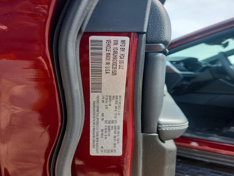 2025 JEEP GRAND CHEROKEE LAREDO 12