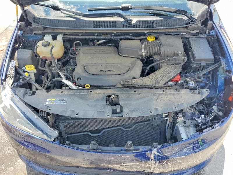 2019 CHRYSLER PACIFICA TOURING 12