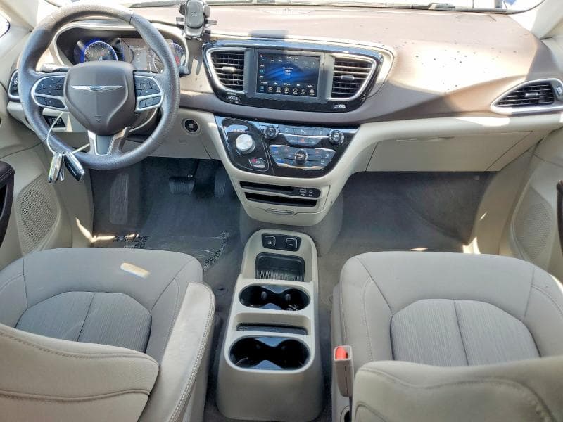 2019 CHRYSLER PACIFICA TOURING 8