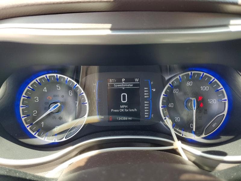2019 CHRYSLER PACIFICA TOURING 9