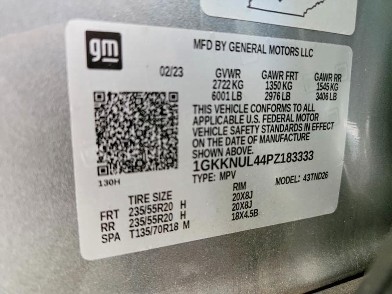 2023 GMC ACADIA SLT 14