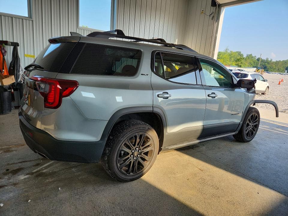 2023 GMC ACADIA SLT 3