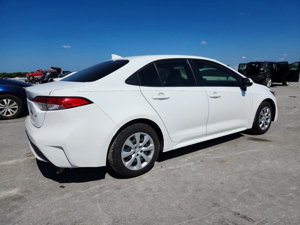 2022 TOYOTA COROLLA LE 3