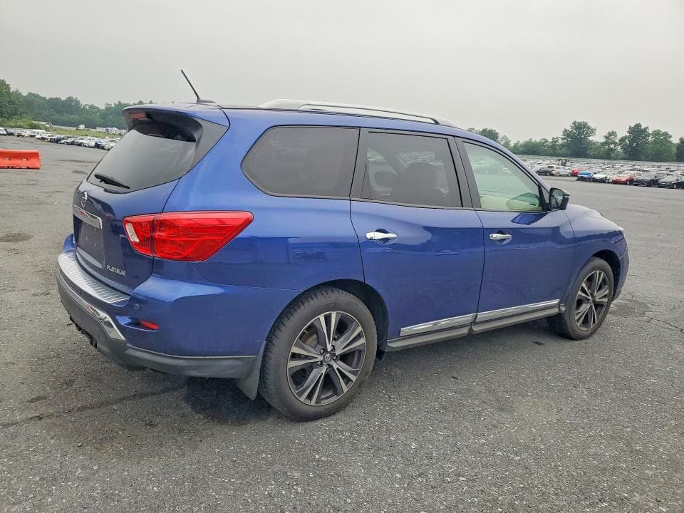 2018 NISSAN PATHFINDER PLATINUM 3