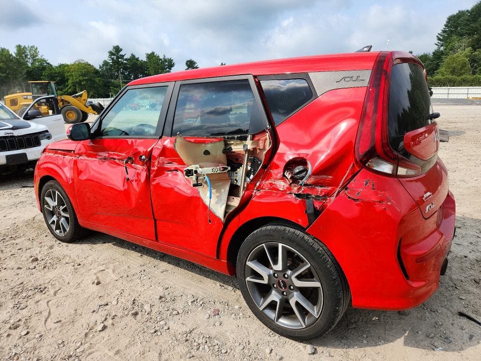2022 KIA SOUL GT-LINE TURBO 2