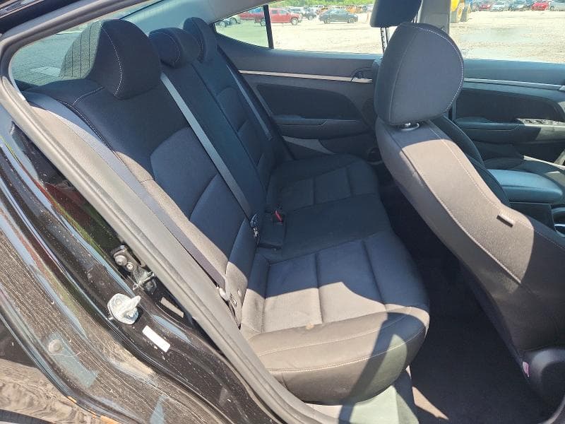 2018 HYUNDAI ELANTRA SEL 11