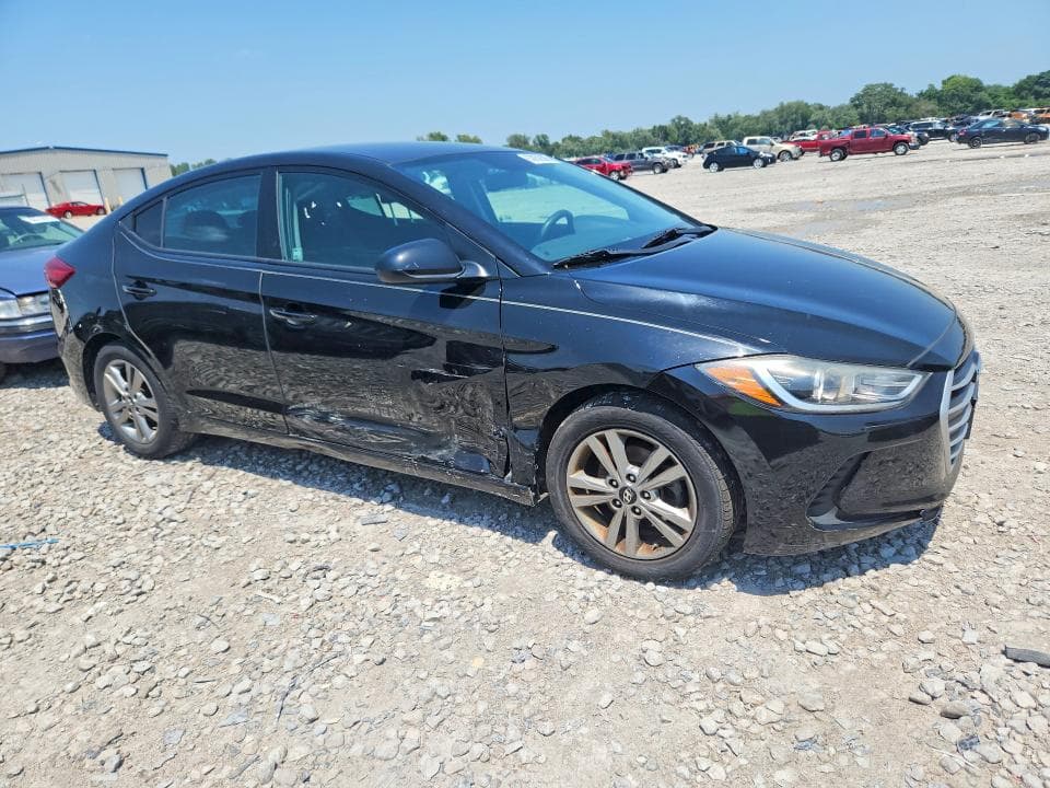 2018 HYUNDAI ELANTRA SEL 4