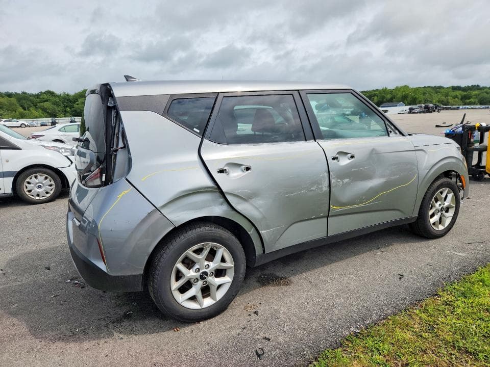 2023 KIA SOUL LX 3