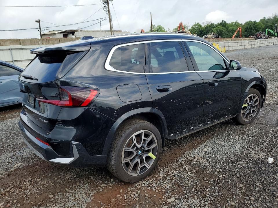 2025 BMW X1 XDRIVE28I 3