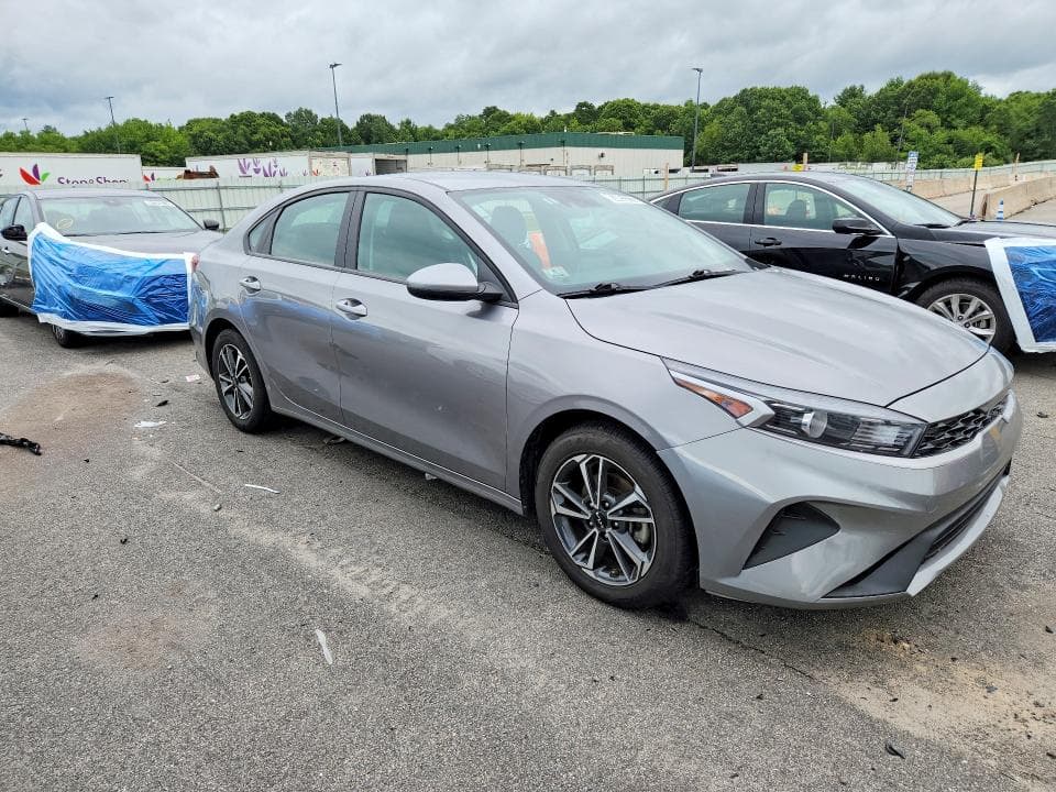2024 KIA FORTE LXS 4