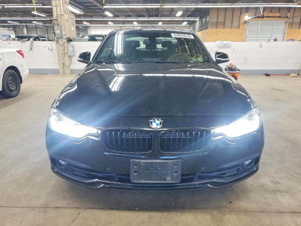 2018 BMW 330E 5