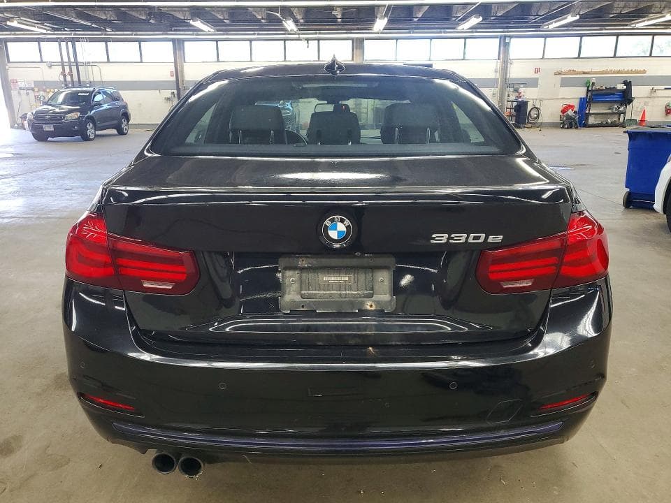2018 BMW 330E 6