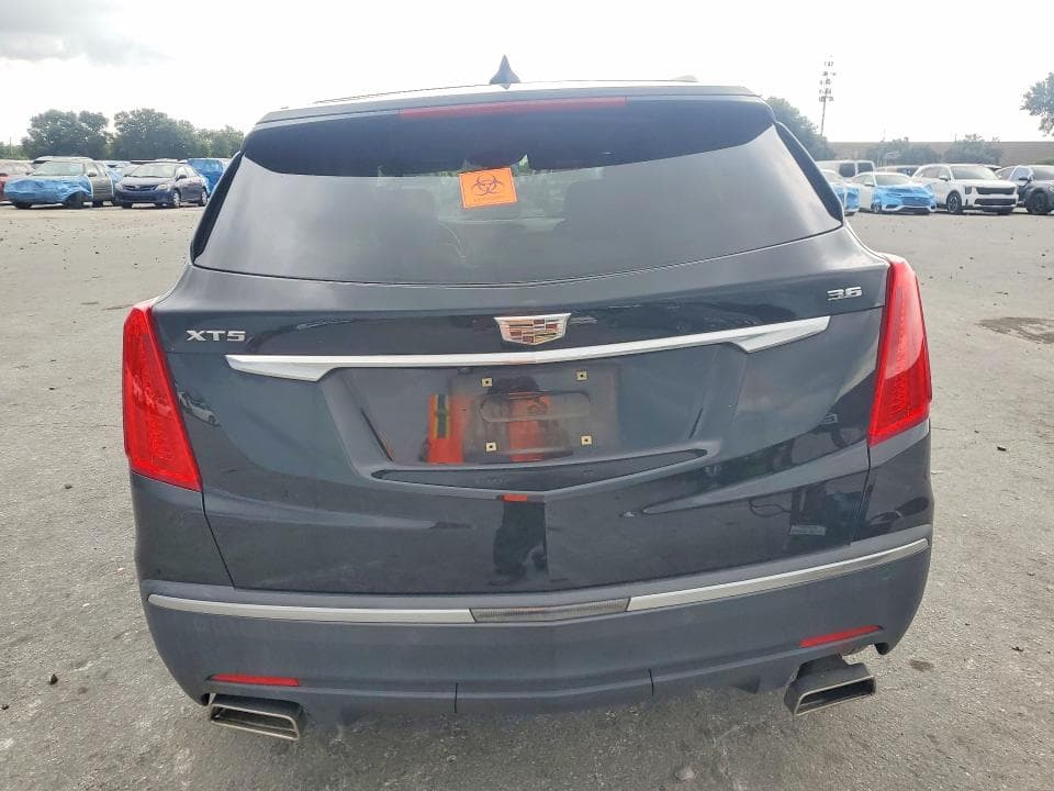 2018 CADILLAC XT5 6
