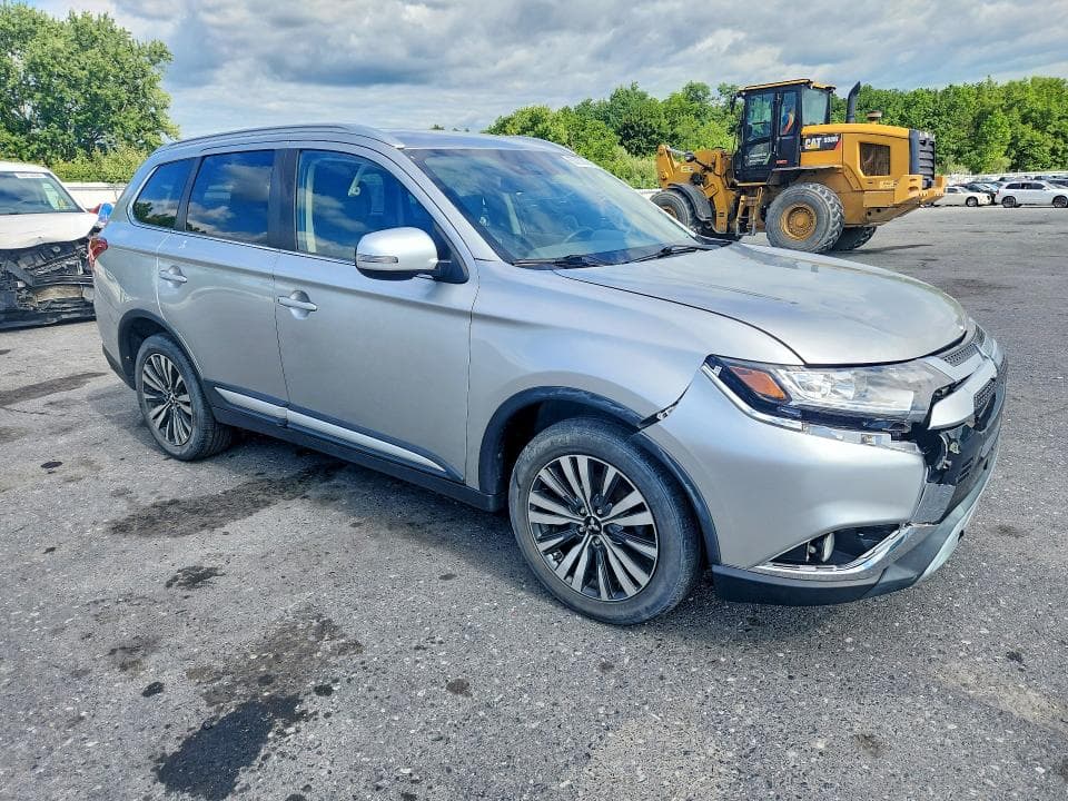 2020 MITSUBISHI OUTLANDER SE 4