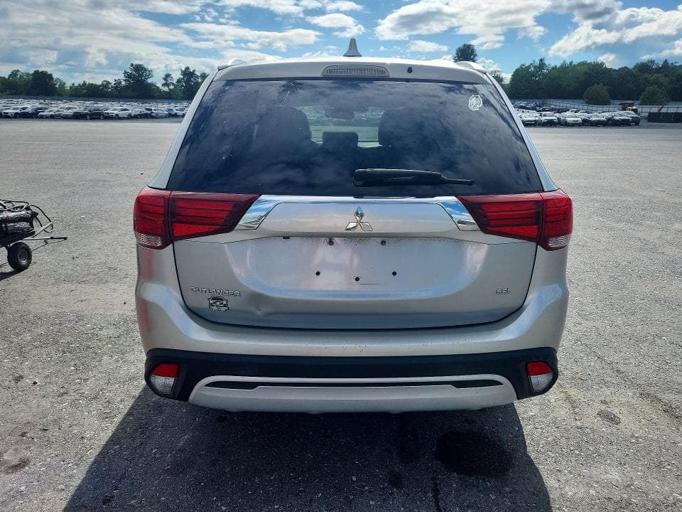 2020 MITSUBISHI OUTLANDER SE 6