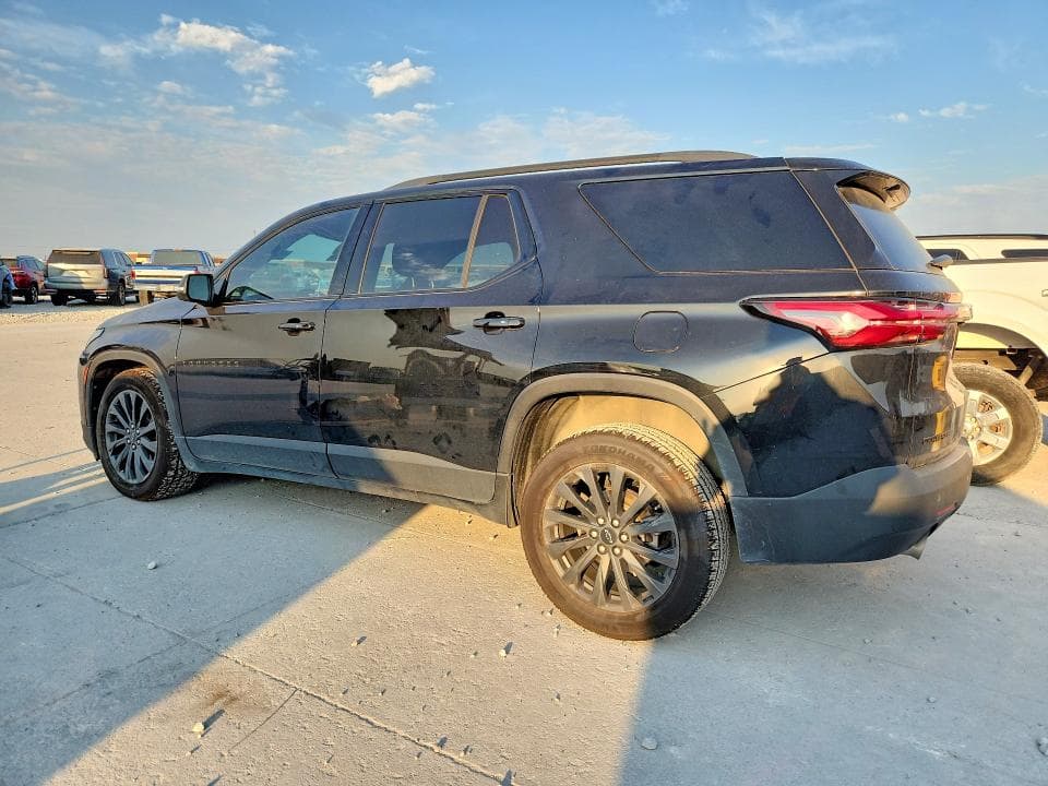 2022 CHEVROLET TRAVERSE RS 2