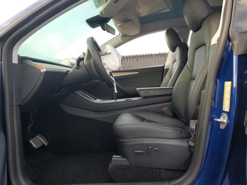 2024 TESLA MODEL Y 7