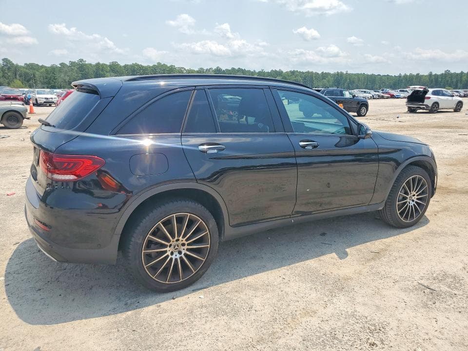 2021 MERCEDES-BENZ GLC 300 3