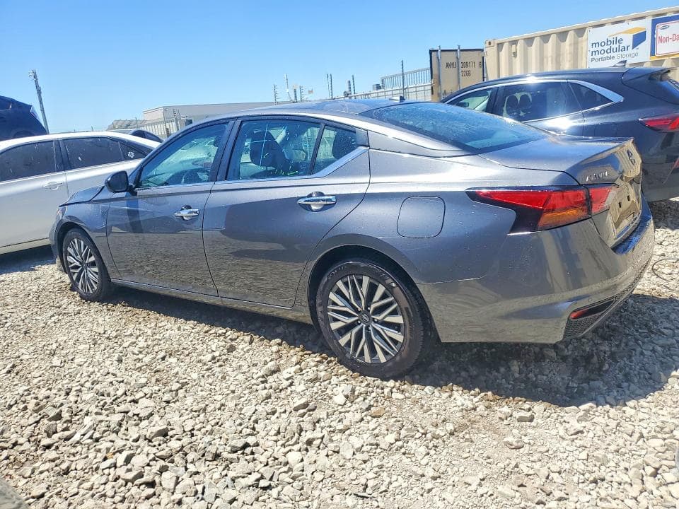 2025 NISSAN ALTIMA SV 2