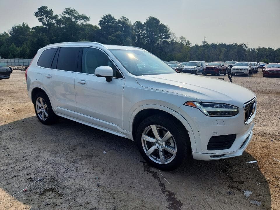 2022 VOLVO XC90 T5 MOMENTUM 4