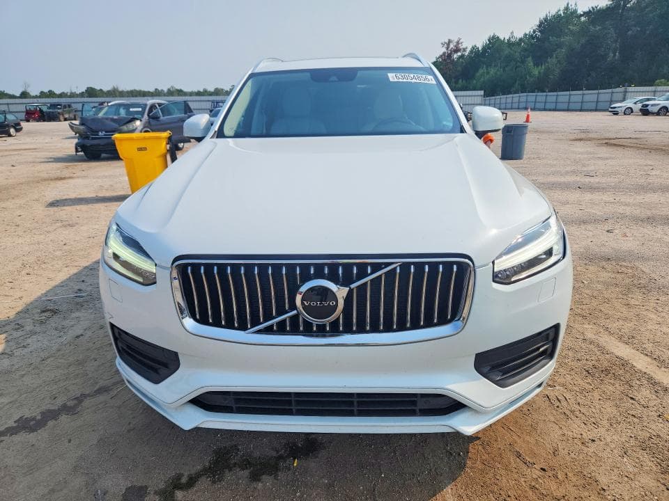 2022 VOLVO XC90 T5 MOMENTUM 5