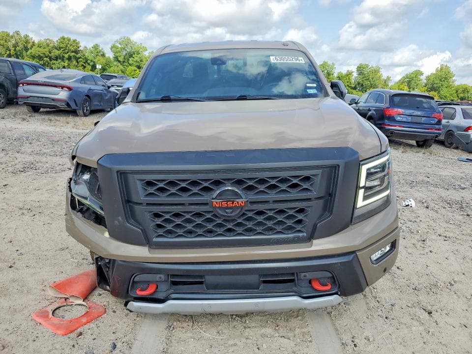 2021 NISSAN TITAN PRO-4X 5