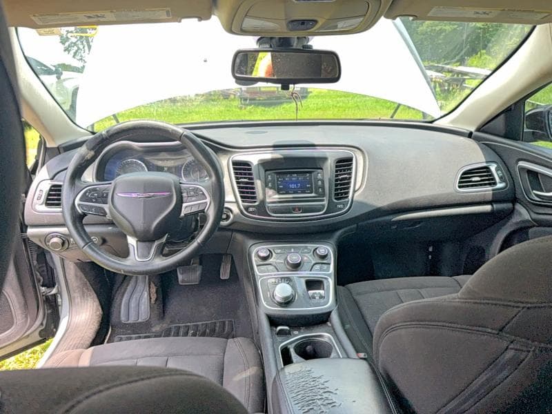 2017 CHRYSLER 200 LX 9