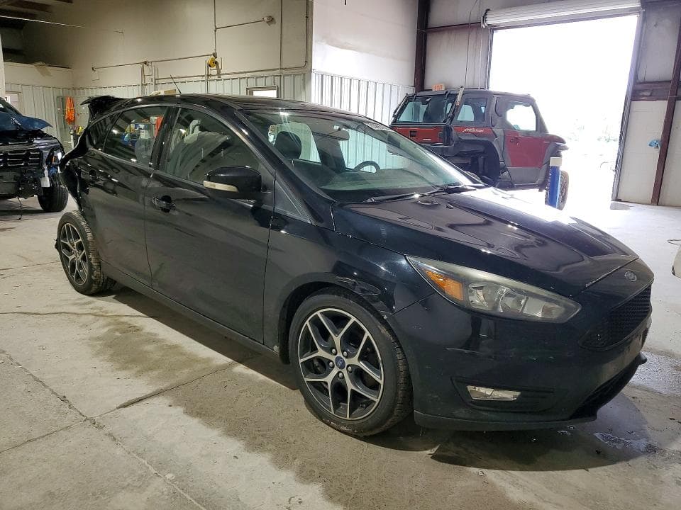 2017 FORD FOCUS SEL 4