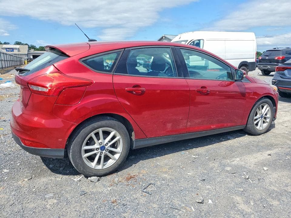 2017 FORD FOCUS SE 3