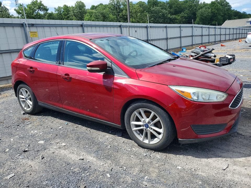 2017 FORD FOCUS SE 4