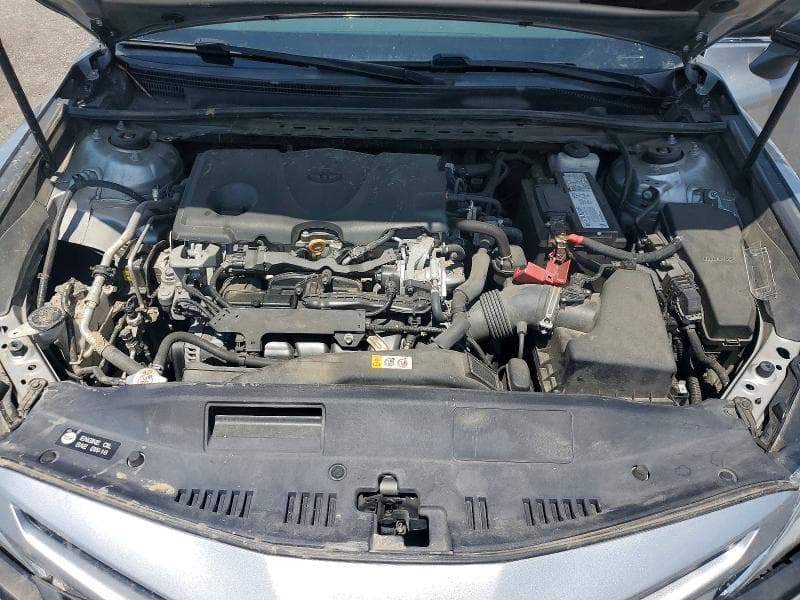 2020 TOYOTA CAMRY SE 11