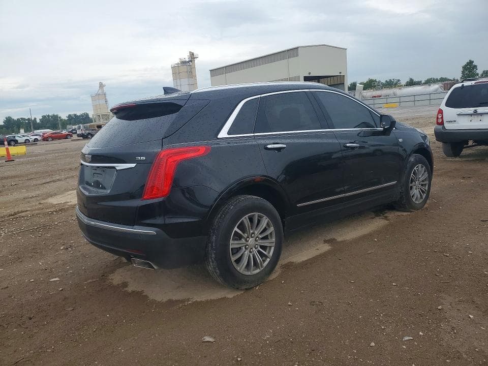 2017 CADILLAC XT5 LUXURY 3
