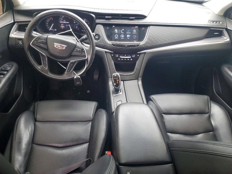 2017 CADILLAC XT5 LUXURY 8