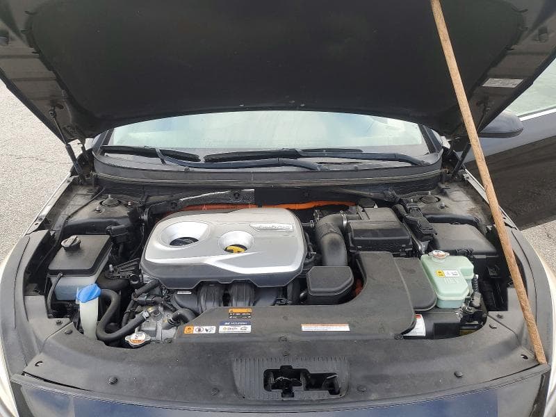 2017 HYUNDAI SONATA HYBRID SE 11