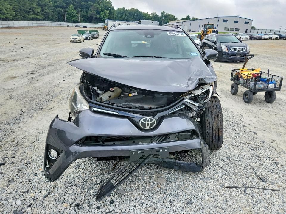 2018 TOYOTA RAV4 XLE 5