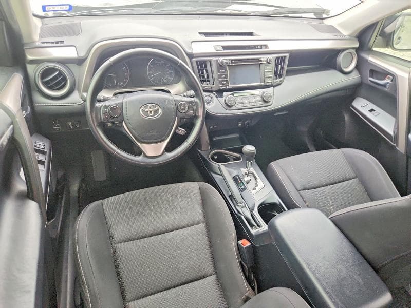 2018 TOYOTA RAV4 XLE 8