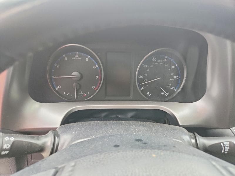 2018 TOYOTA RAV4 XLE 9