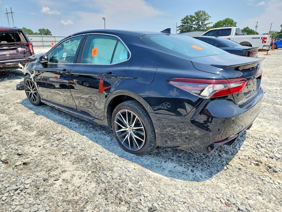 2023 TOYOTA CAMRY SE 2