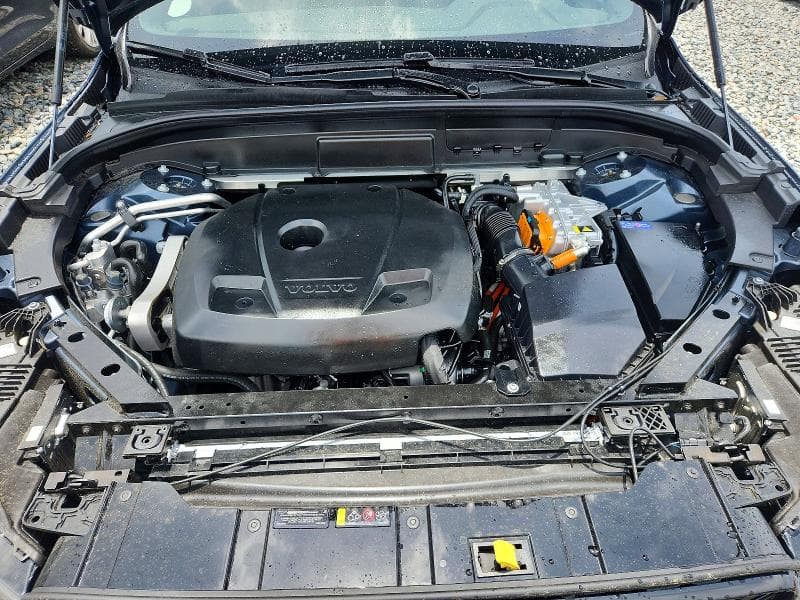 2026 VOLVO XC60 PLUS 12