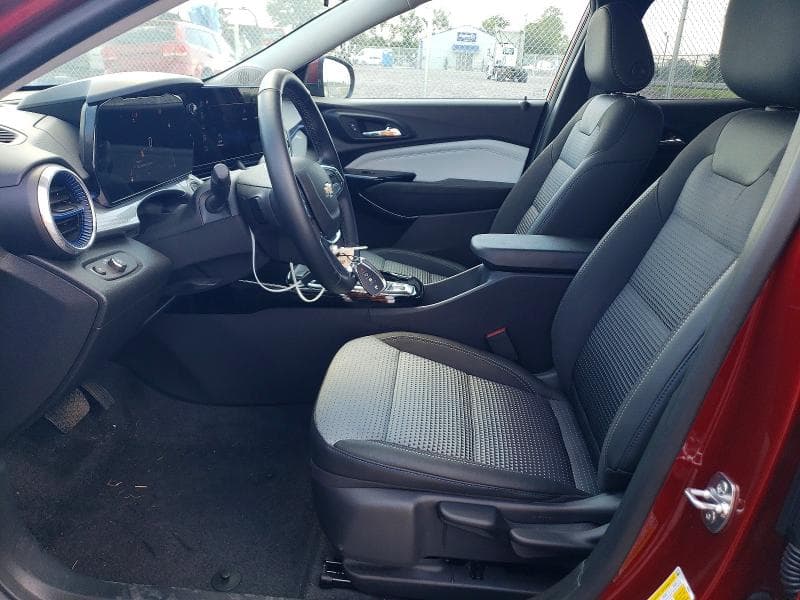 2025 CHEVROLET TRAX 1LT 7