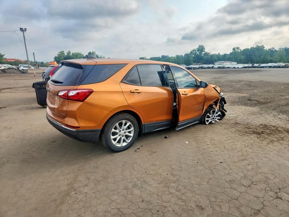 2018 CHEVROLET EQUINOX LS 3