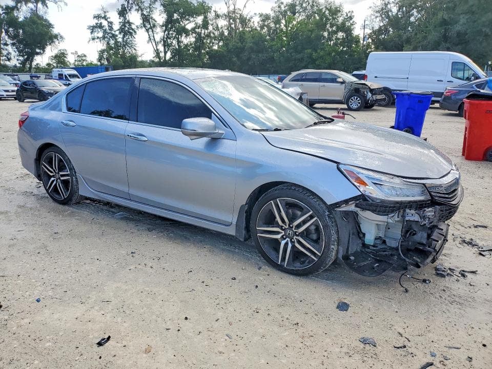 2017 HONDA ACCORD TOURING 8