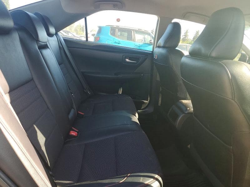 2017 TOYOTA CAMRY SE 10