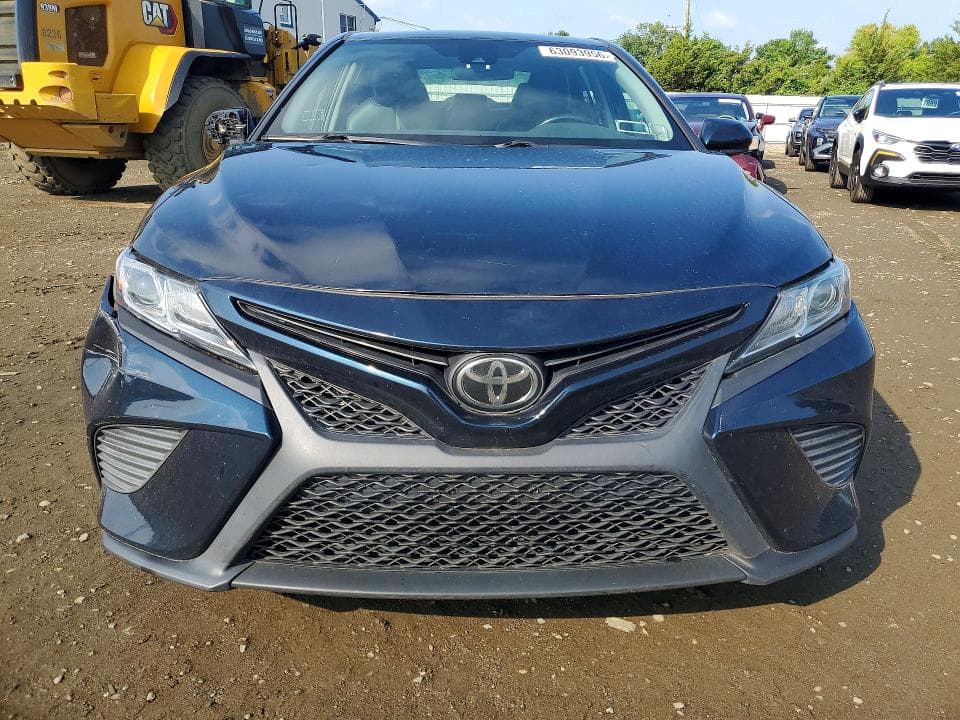 2019 TOYOTA CAMRY SE SE 6