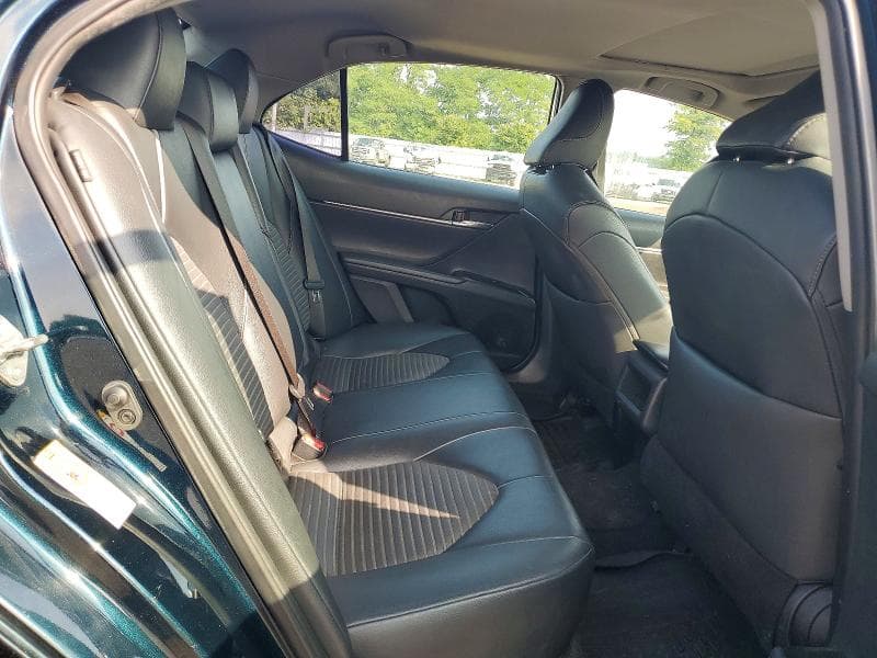 2019 TOYOTA CAMRY SE SE 11