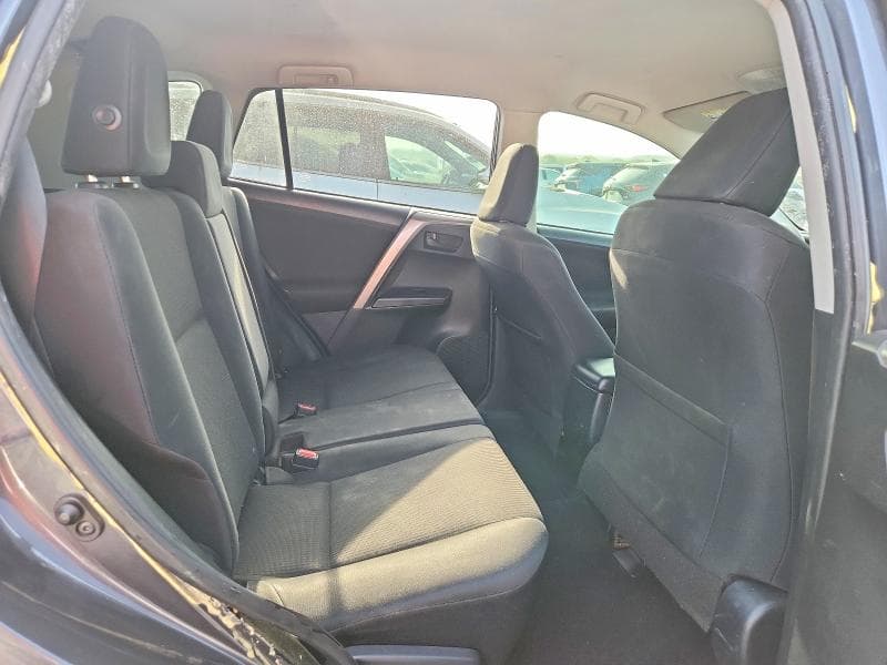 2018 TOYOTA RAV4 LE 10