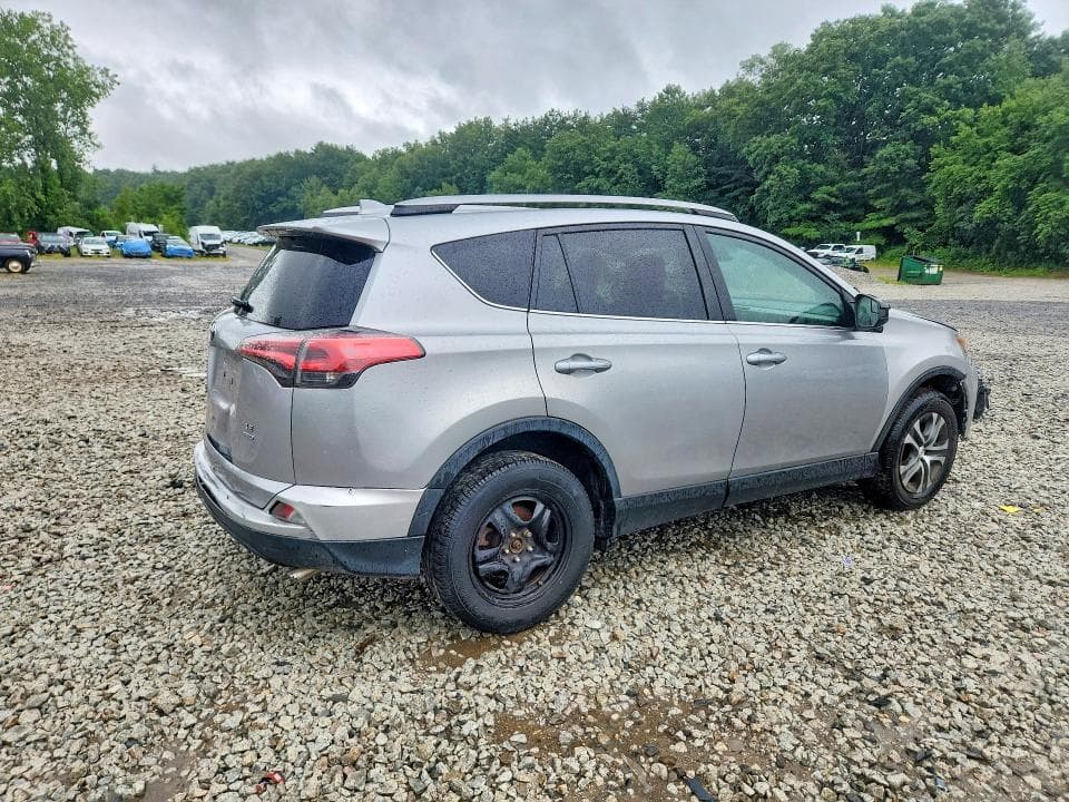 2017 TOYOTA RAV4 LE 3