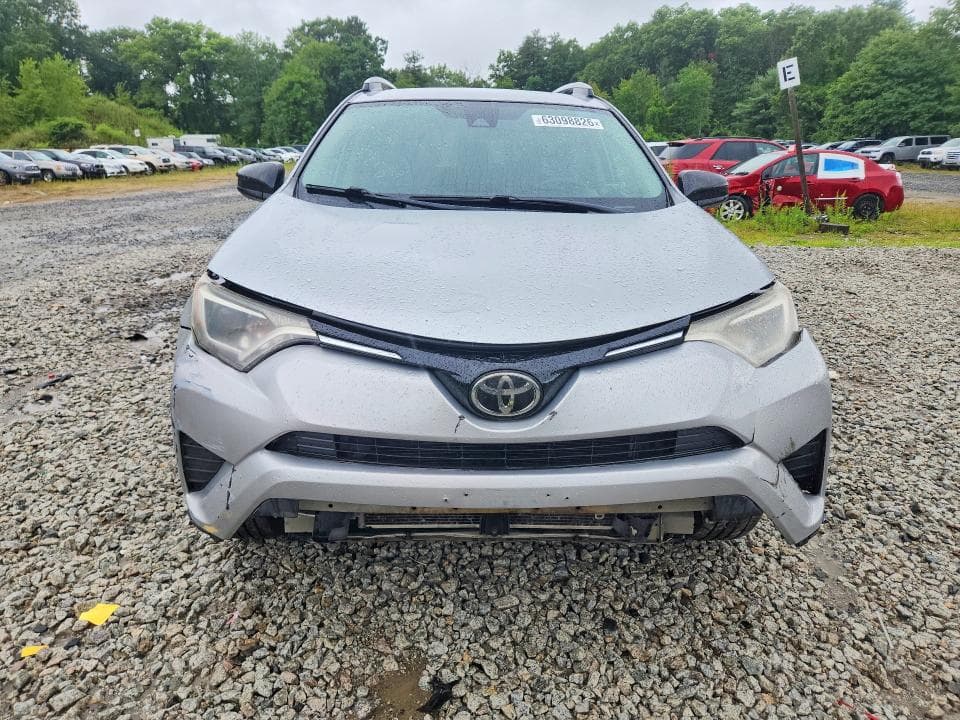 2017 TOYOTA RAV4 LE 5
