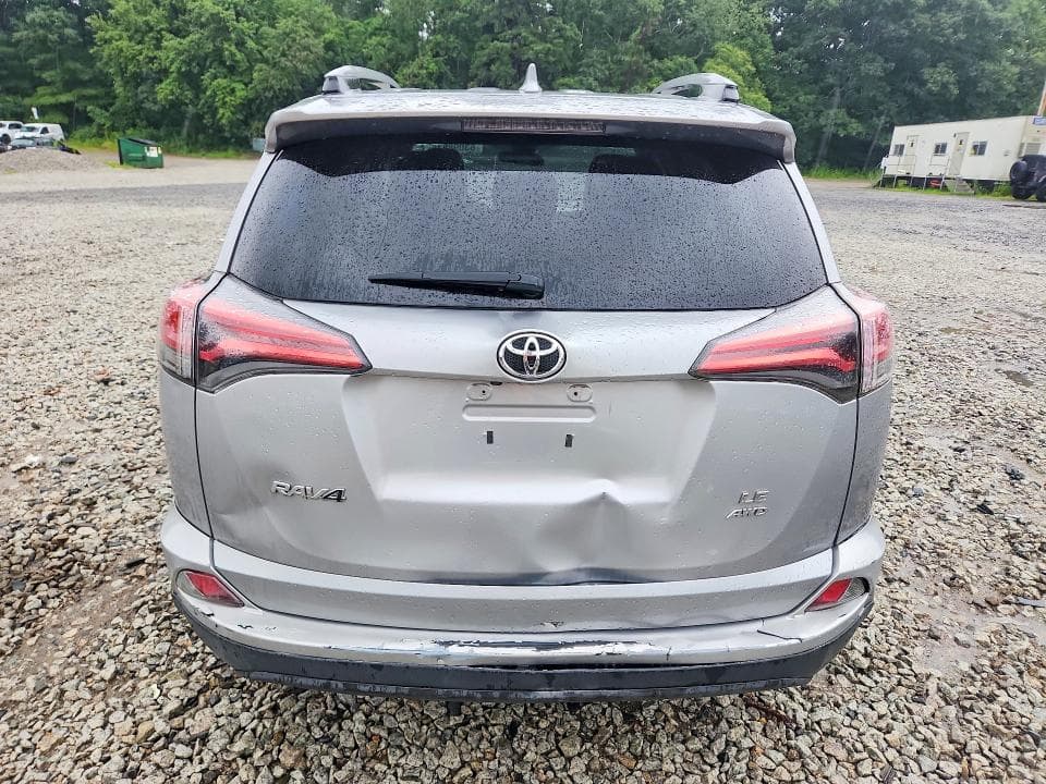 2017 TOYOTA RAV4 LE 6