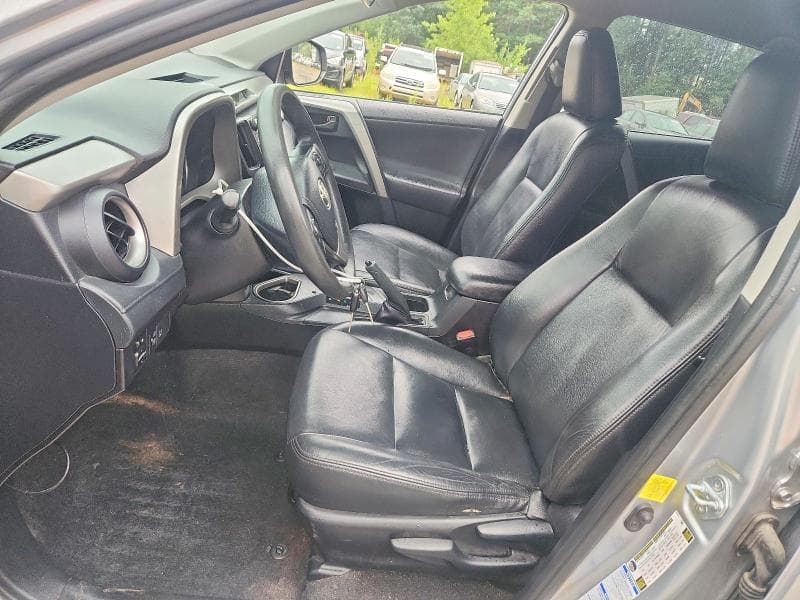 2017 TOYOTA RAV4 LE 7